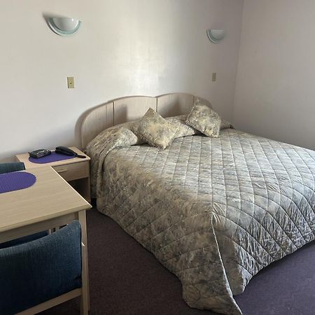 Centennial Motel Сабъл Бийч Екстериор снимка