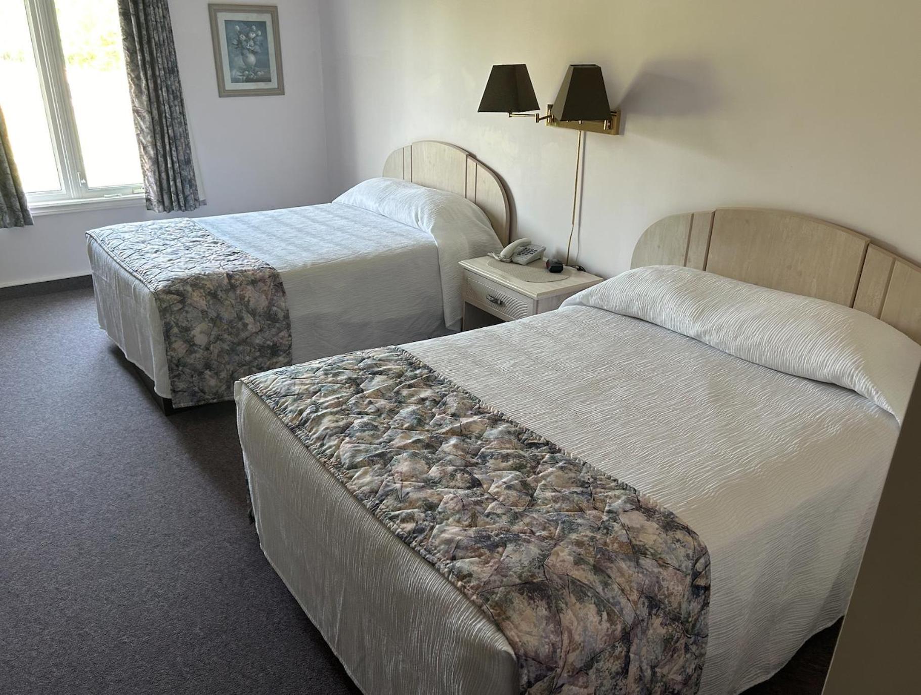 Centennial Motel Сабъл Бийч Екстериор снимка